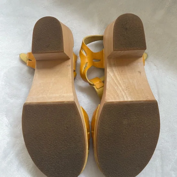 Swedish Hasbeens Yellow Leather Mules - Picture 3 of 8